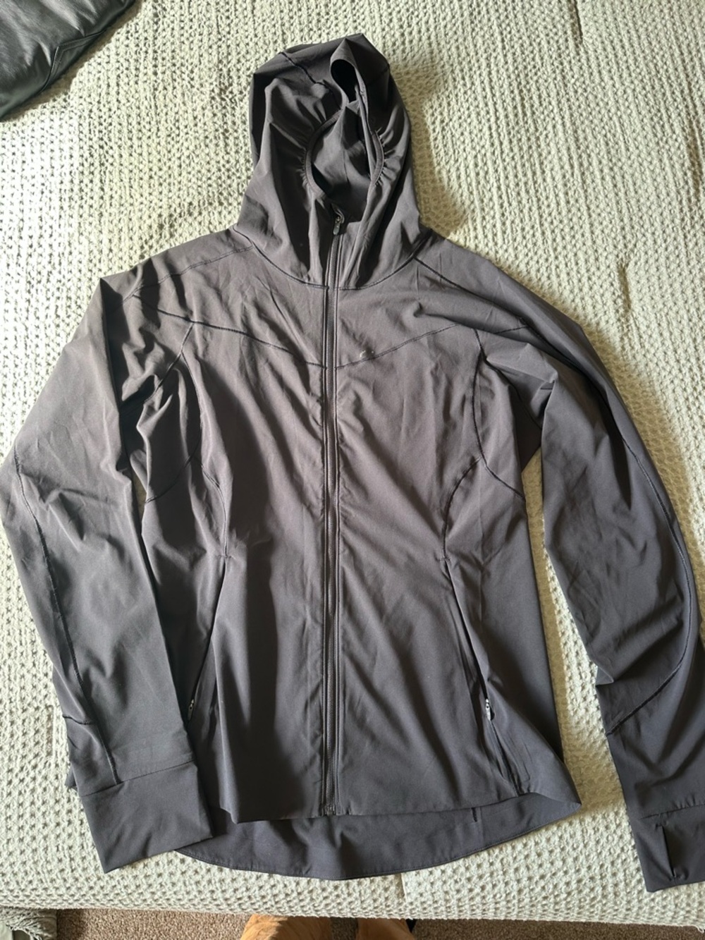 lululemon running hooded windbreaker